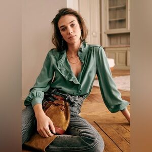 Sézane Chlo blouse, sage green